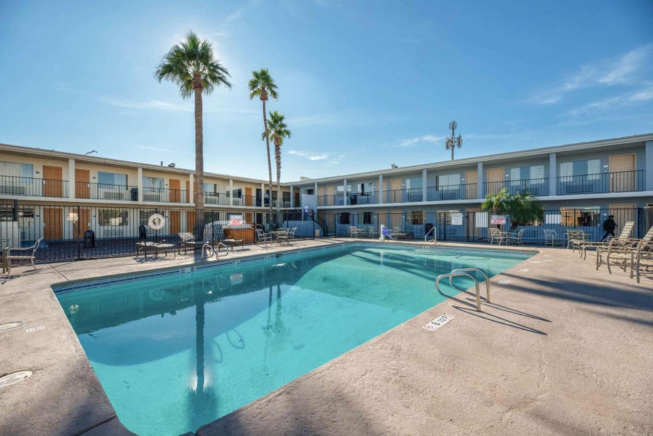 Rodeway Inn Phoenix North I-17 Exteriér fotografie